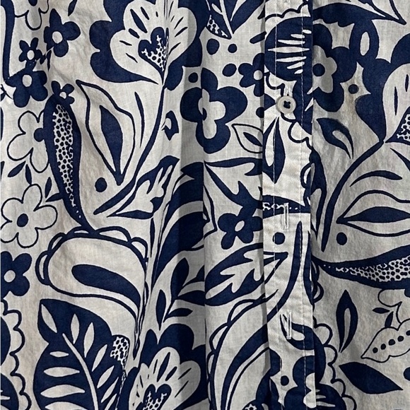 Talbots Med. Petite 100% gauzy cotton, floral, spring, loose, flowy - Picture 3 of 8